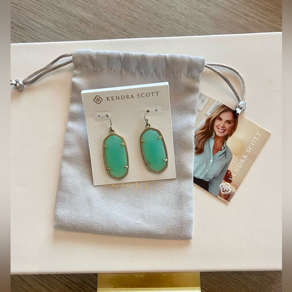 Kendra Scott Elle Earrings in Green